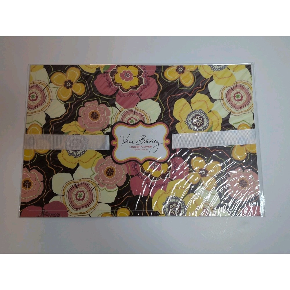Vera Bradley Under Cover Adjustable Laptop Skin Buttercup New in Package‎